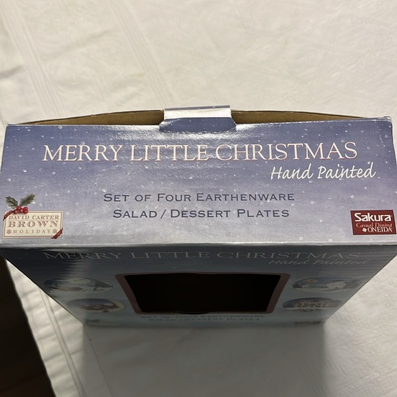 Christmas Themed Decorative Plates Set - Picture 4 of 12